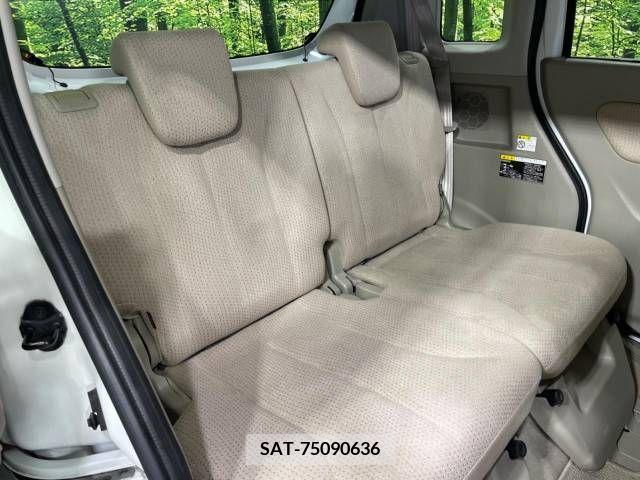 Suzuki SPACIA 2015-07 285669-9
