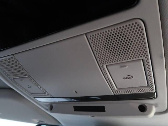 ROVER DEFENDER 2022-08 21068-9