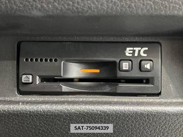 Suzuki SPACIA 2018-08 384824-6