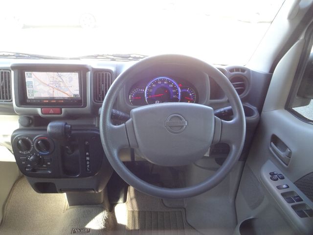 Nissan CLIPPER 2017-09 180699-17