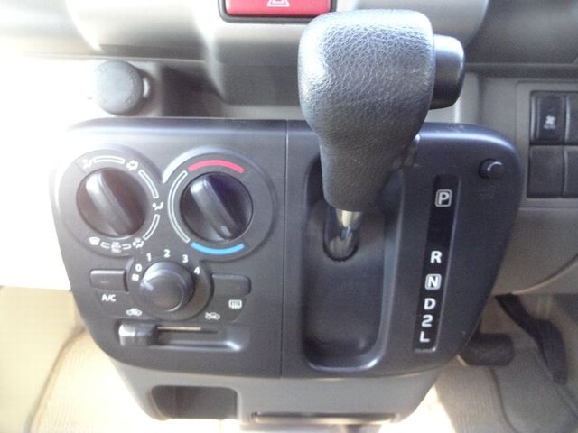 Nissan CLIPPER 2017-09 180699-20