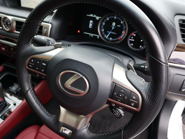 Lexus GS 2017-05 2537-12