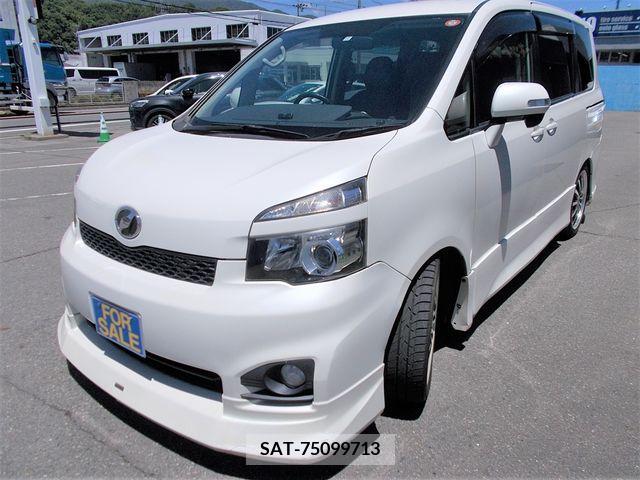 Toyota VOXY 2012-12 321338-1