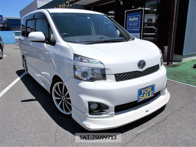 Toyota VOXY 2012-12 321338-0