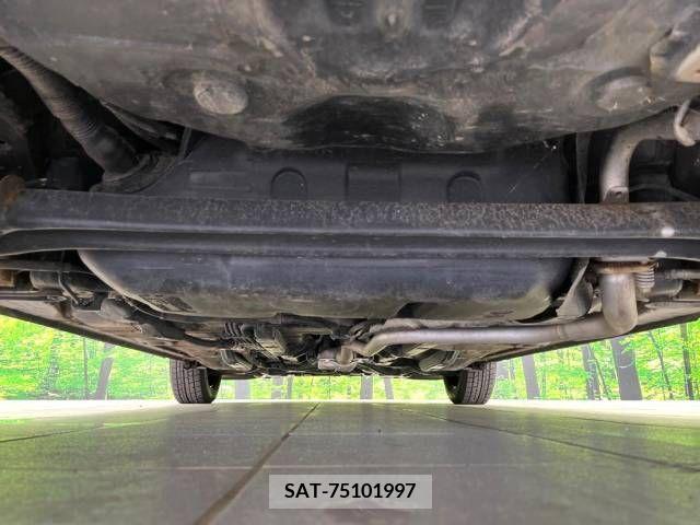 Toyota AQUA 2015-12 329082-19