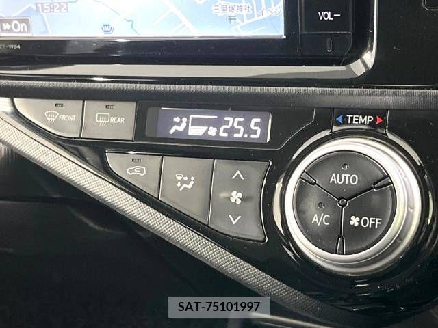 Toyota AQUA 2015-12 329082-6