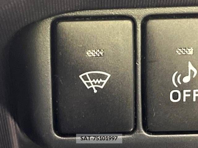 Toyota AQUA 2015-12 329082-4