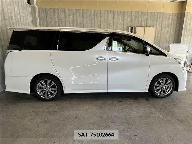 Toyota VELLFIRE 2016-12 380936-10