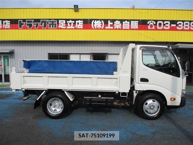 Hino DUTRO 2017-09 351102-2