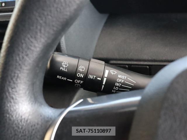 Toyota SIENTA 2019-05 375869-26