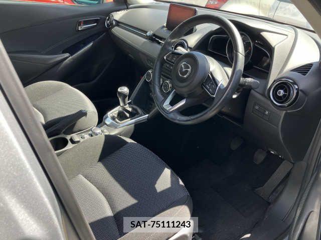 Mazda DEMIO 2017-01 359433-3