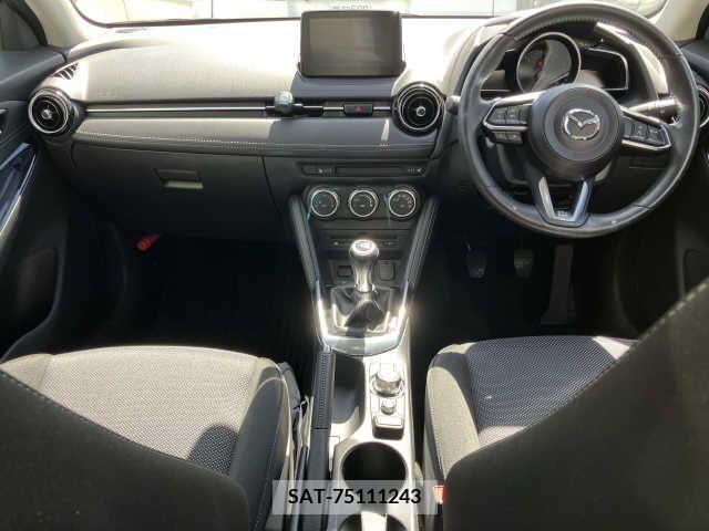 Mazda DEMIO 2017-01 359433-1