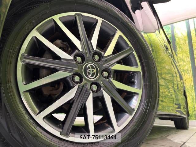Toyota VOXY 2015-11 370361-13