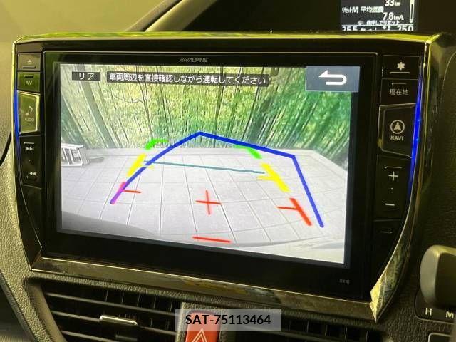 Toyota VOXY 2015-11 370361-3