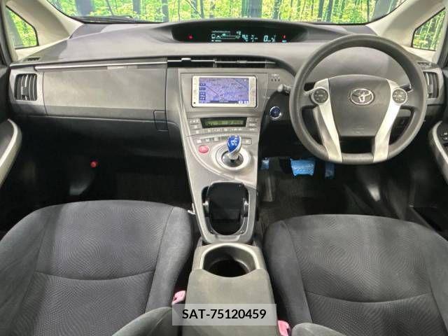 Toyota PRIUS 2012-07 322104-1