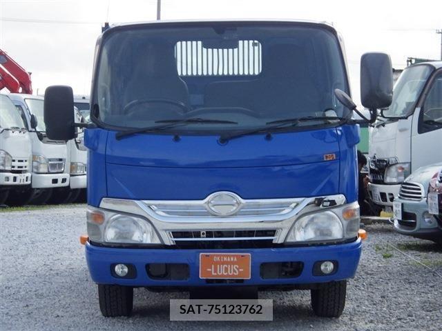 Hino DUTRO 2015-12 267786-2