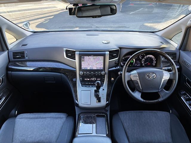 Toyota VELLFIRE 2012-06 193221-1