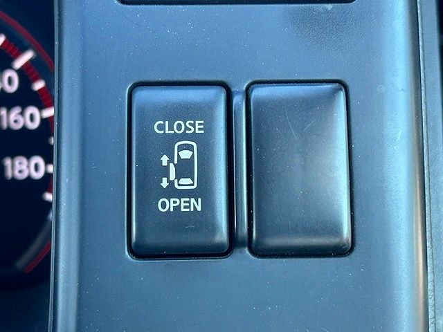 Nissan SERENA 2008-09 194608-22