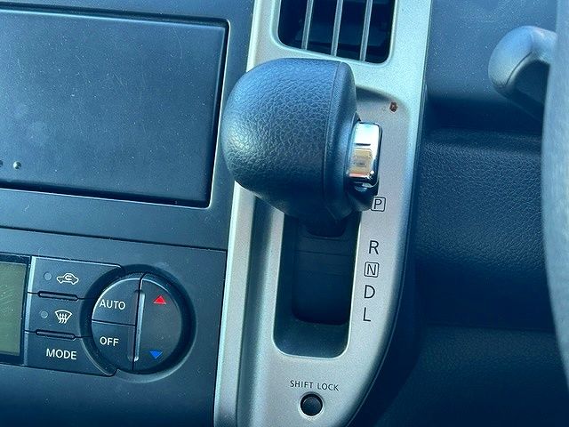 Nissan SERENA 2008-09 194608-19