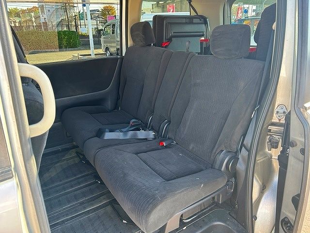 Nissan SERENA 2008-09 194608-12
