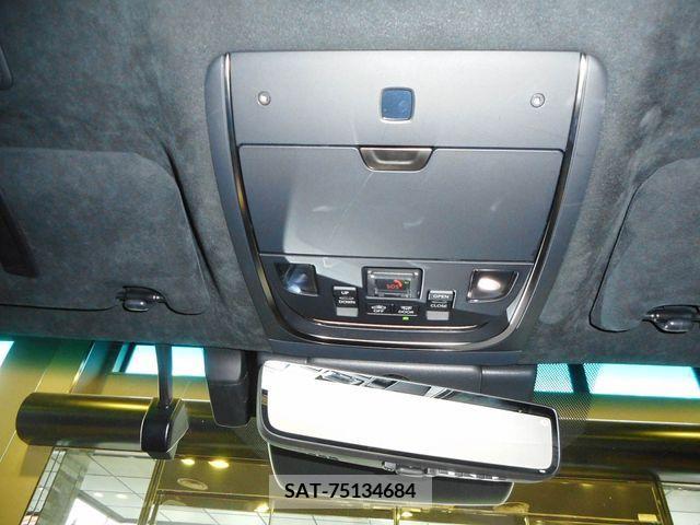 Lexus LS 2021-01 216988-16