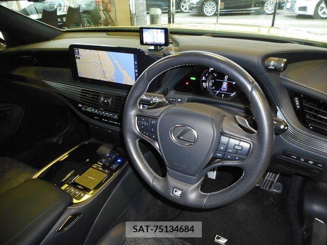 Lexus LS 2021-01 216988-1