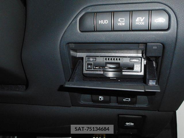 Lexus LS 2021-01 216988-19