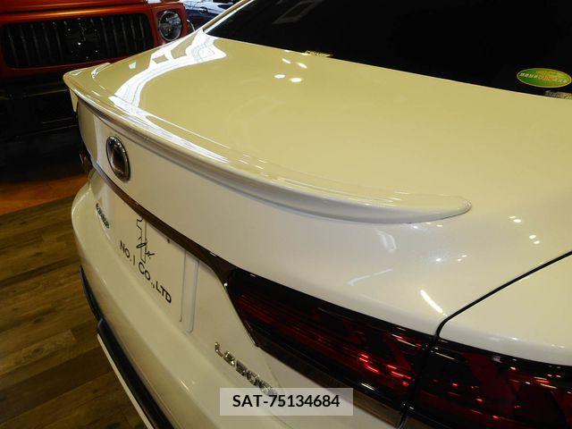 Lexus LS 2021-01 216988-8