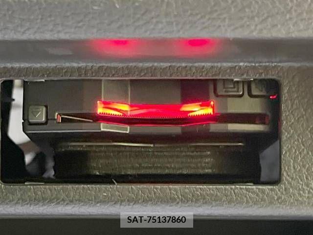 Suzuki X BEE 2018-09 353235-6