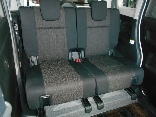 Suzuki SPACIA 2018-02 5828-9
