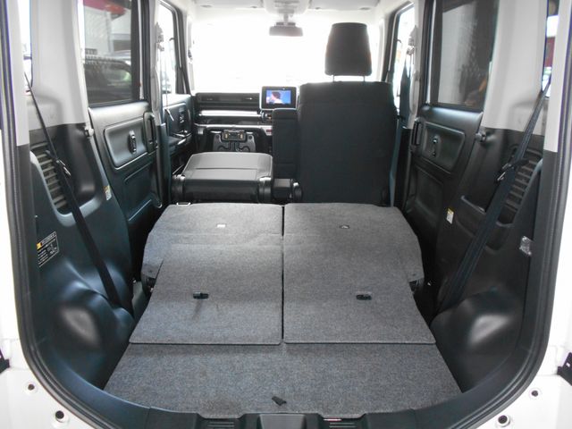 Suzuki SPACIA 2018-02 5828-13
