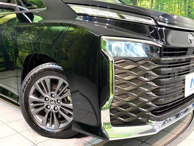 Toyota VOXY 2023-05 188456-12