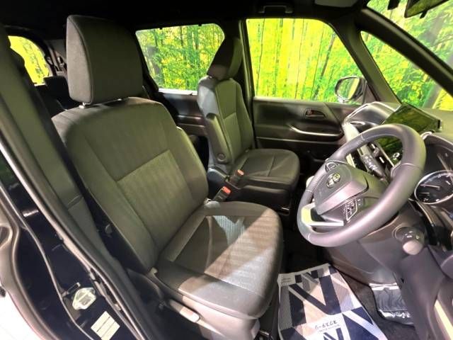 Toyota VOXY 2023-05 188456-7
