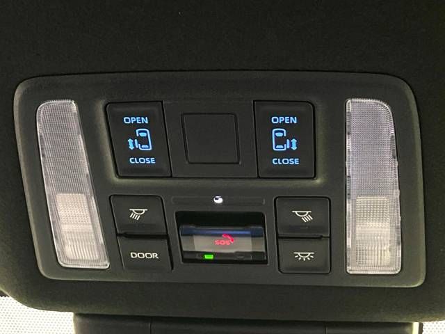 Toyota VOXY 2023-05 188456-3