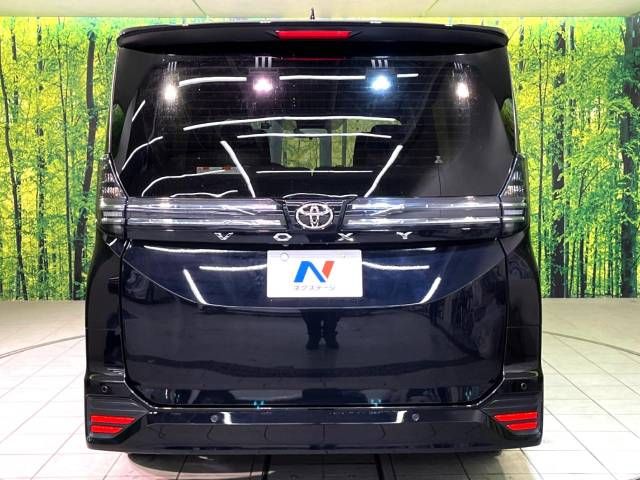 Toyota VOXY 2023-05 188456-15