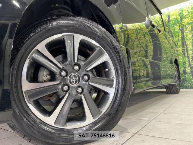 Toyota NOAH 2017-10 321534-13