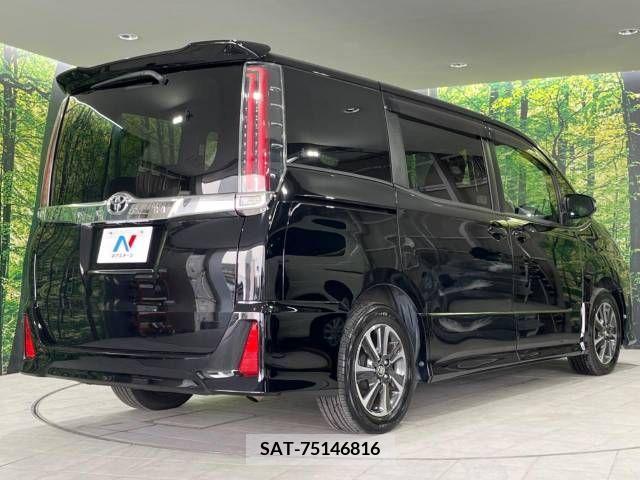 Toyota NOAH 2017-10 321534-17