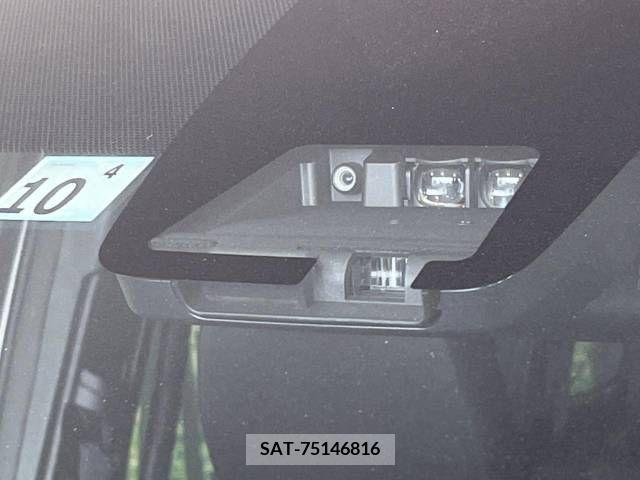 Toyota NOAH 2017-10 321534-2