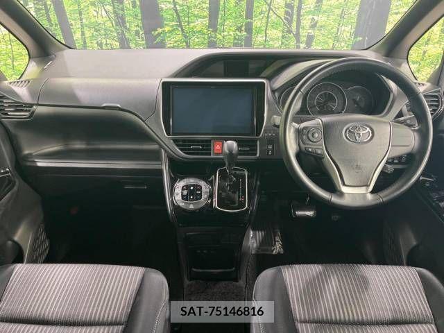 Toyota NOAH 2017-10 321534-1