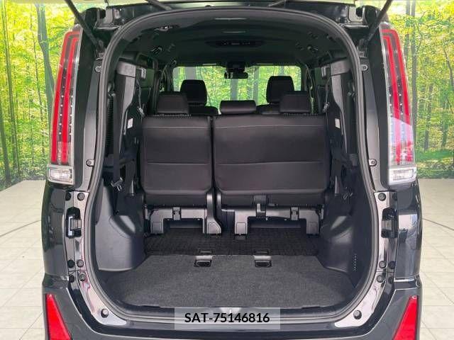 Toyota NOAH 2017-10 321534-10