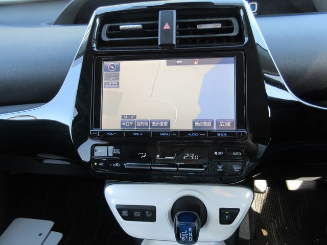 Toyota PRIUS 2016-06 185352-29