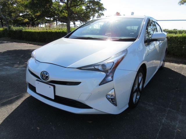 Toyota PRIUS 2016-06 185352-7