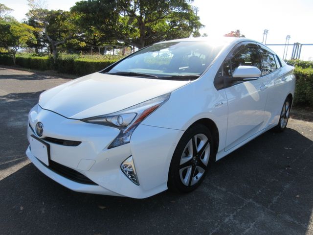 Toyota PRIUS 2016-06 185352-9