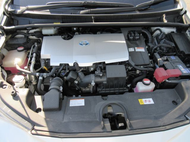Toyota PRIUS 2016-06 185352-21