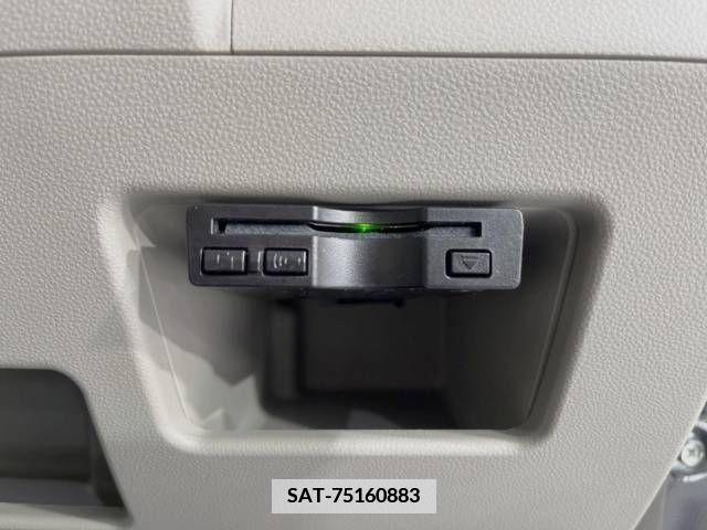 Daihatsu TANTO 2017-07 335248-5
