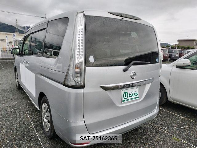 Nissan SERENA 2015-12 220611-14