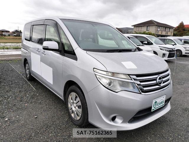 Nissan SERENA 2015-12 220611-16