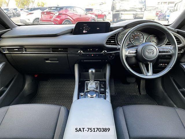 Mazda MAZDA3 2019-08 206799-1