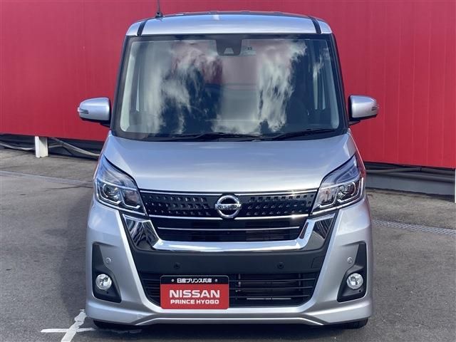 Nissan DAYZ ROOX 2018-09 23425-29