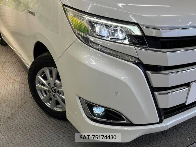 Toyota NOAH HYBRID 2019-08 332158-13